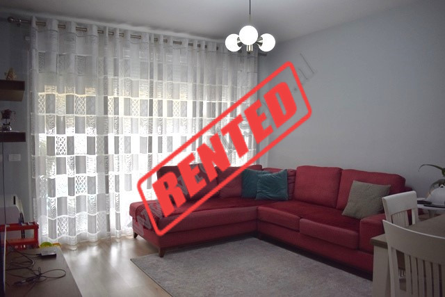 Apartament 1+1 me qira tek Kompleksi Fiori Di Bosko ne Tirane.
Shtepia pozicionohet ne katin e 2 te